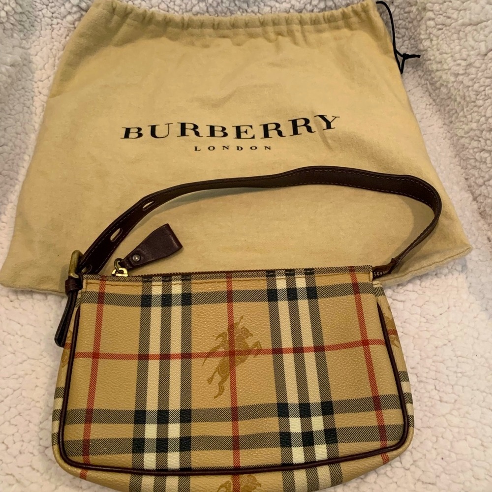 Vintage Burberry under shoulder bag